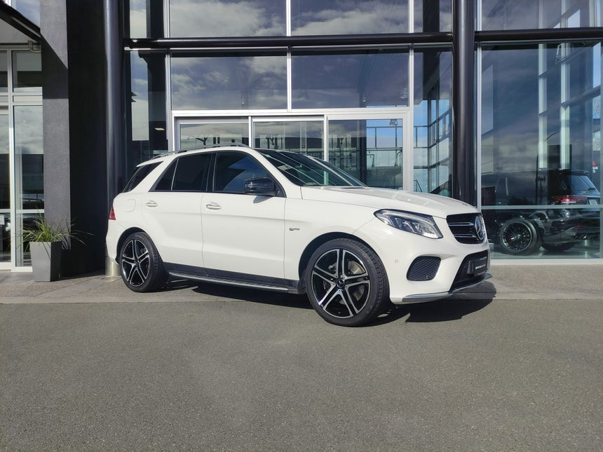 2017 Mercedes-Benz GLE 43 | AMG SUV, 3.0L Bi-Turbo, 9G-TRONIC. | 18639 | 1