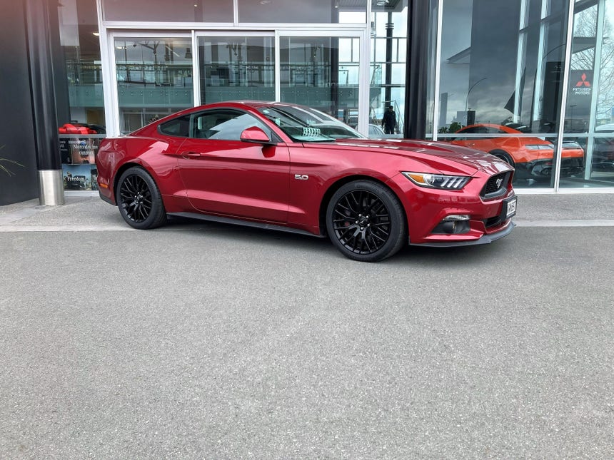 2017 Ford Mustang | GT FASTBACK, 5.0L V8, Sports Automatic, Sync 3. | 18921 | 1