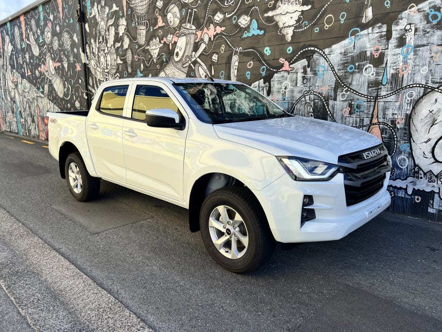 2024 Isuzu D-MAX | LS-M DOUBLE CAB 4WD | 22752 | 1
