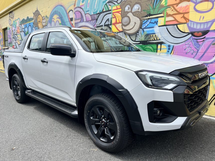 2025 Isuzu D-MAX | X-TERRAIN DOUBLE CAB | 26051 | 1