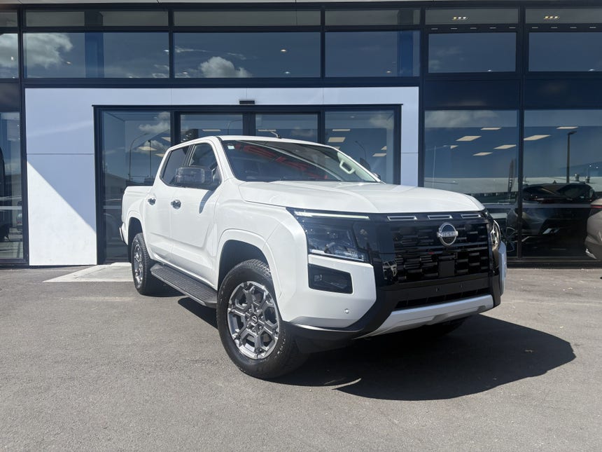 2026 Nissan Navara | ST-X 2.4D/4WD/6AT | 30669 | 1