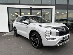 2022 Mitsubishi Outlander | VRX PHEV/4WD/AT | 31389 | 2