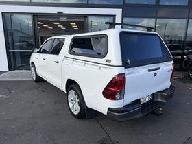 2016 Toyota Hilux | S TD DC 2.8D/5MT/UT | 31512 | 6
