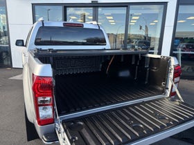 2018 Isuzu D-MAX | LS-T DC 3.0D/6AT | 32332 | 5
