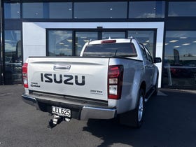 2018 Isuzu D-MAX | LS-T DC 3.0D/6AT | 32332 | 7