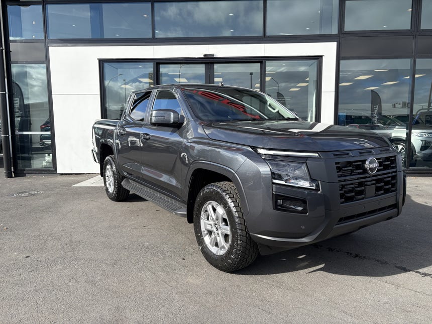 2026 Nissan Navara | ST 2.4D/4WD/6AT | 32375 | 1