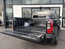 2026 Nissan Navara | ST 2.4D/4WD/6AT | 32375 | 4