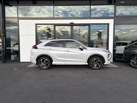 2022 Mitsubishi Eclipse Cross | VRX PHEV/4WD/AT | 32402 | 2