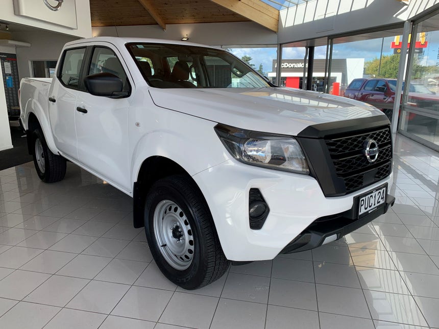 2023 Nissan Navara | SL 2.3D/4WD/7AT | 23206 | 1