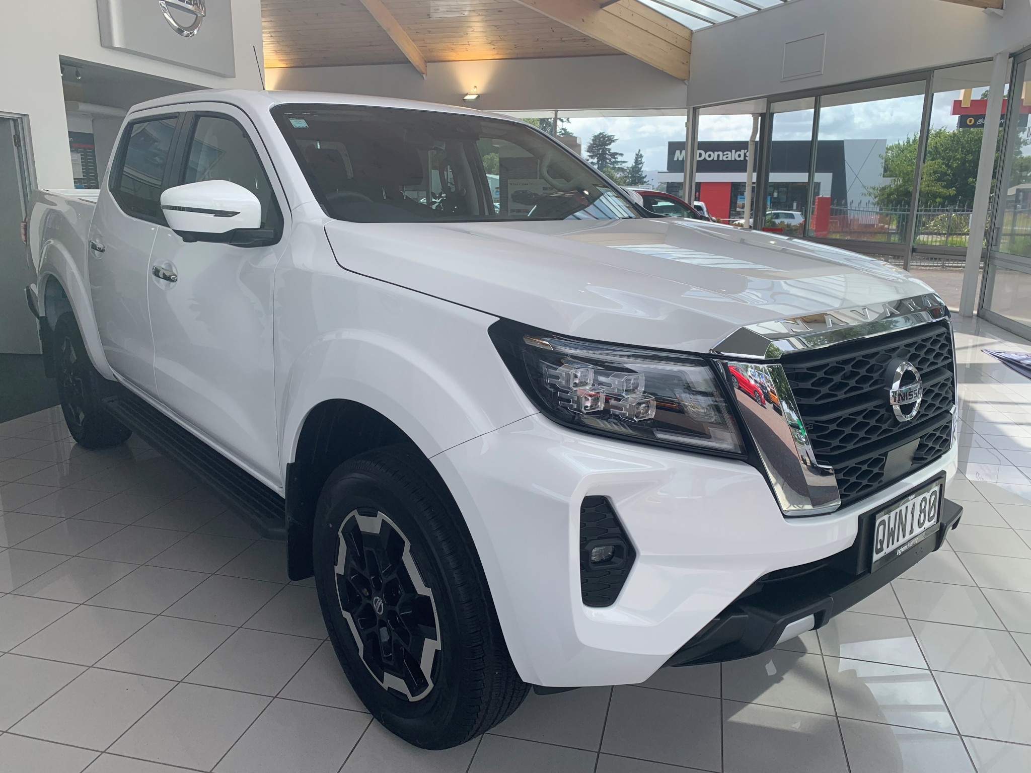 Nissan Navara 2024 | ST-X 2.3D/4WD/7AT