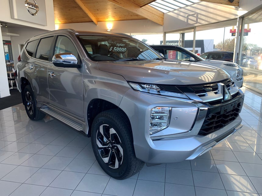 2025 Mitsubishi Pajero Sport | VRX 2.4D/4WD/8AT | 28032 | 1