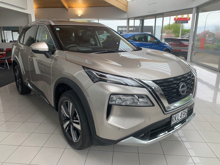 2025 Nissan X-Trail | TI-L 2.5P/4WD/CVT | 28661 | 1