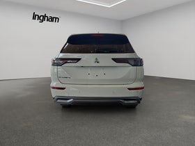 2025 Mitsubishi Outlander | XLS 2.5P/4WD/CVT | 28726 | 3