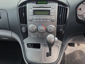 2010 Hyundai H1 | 2.5 CRDI A5 8S VAN | 30138 | 5