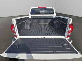 2026 Nissan Navara | ST 2.3D/4WD/7AT | 30933 | 4