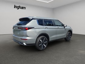 2026 Mitsubishi Outlander | XLS PHEV/4WD/AT | 30875 | 4