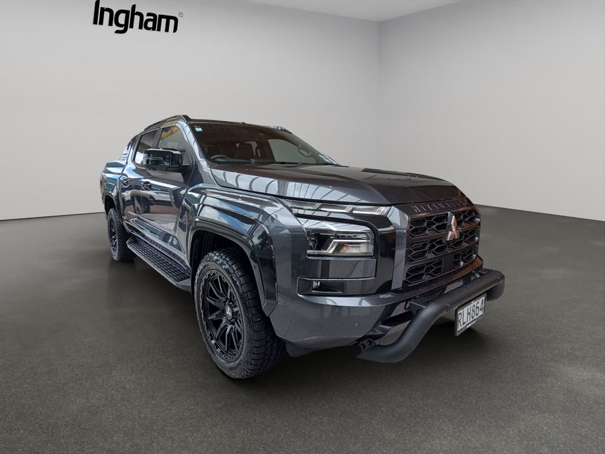 2025 Mitsubishi Triton | DC GSR 4WD 6AT 2.4DT | 31461 | 1