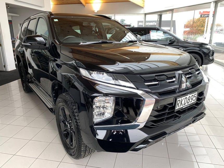 2025 Mitsubishi Pajero Sport | VRXB 2.4D/4WD/8AT | 31809 | 1