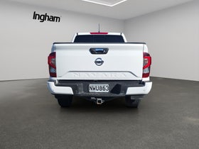 2021 Nissan Navara | ST-X 2.3D/4WD/7AT | 32842 | 4