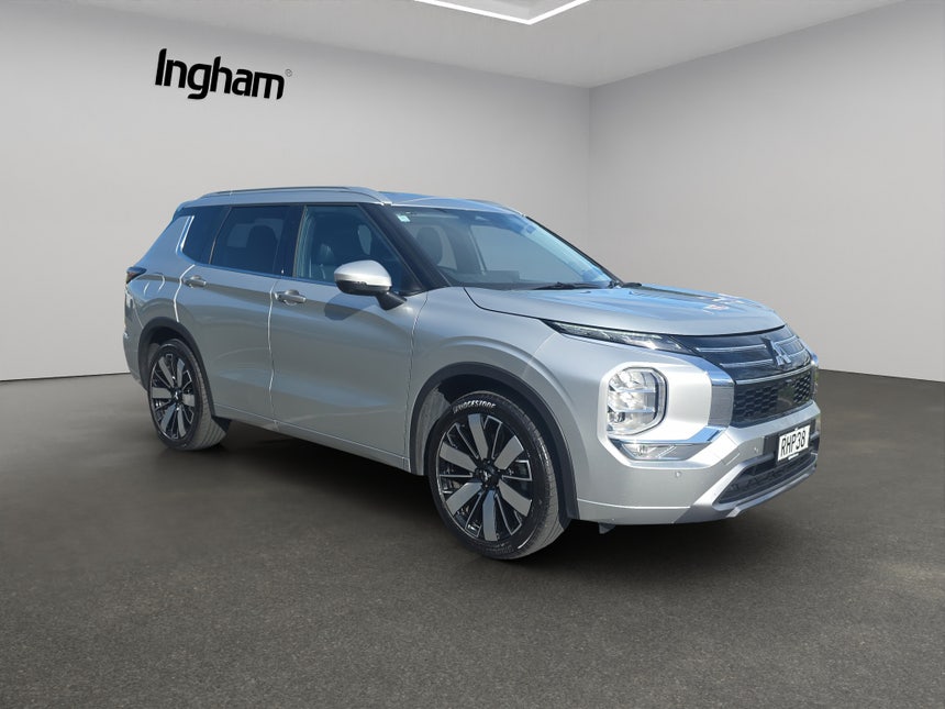 2025 Mitsubishi Outlander | VRX 2.5P/4WD/CVT | 33362 | 1