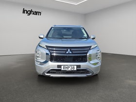 2025 Mitsubishi Outlander | VRX 2.5P/4WD/CVT | 33362 | 2