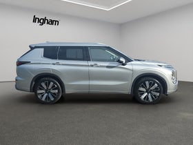 2025 Mitsubishi Outlander | VRX 2.5P/4WD/CVT | 33362 | 5