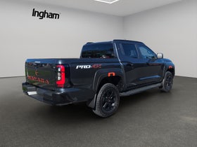 2026 Nissan Navara | P4X 2.4D/4WD/6AT | 33572 | 5
