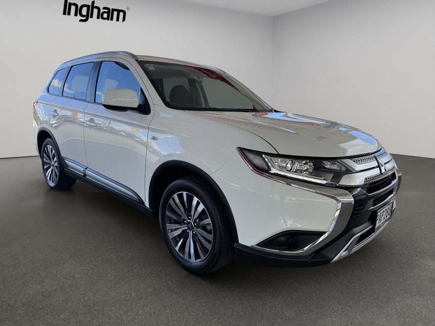 2022 Mitsubishi Outlander | LS 2.4P/CVT | 29995 | 1