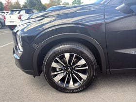 2025 Mitsubishi Outlander | LS, Facelift, 2.5L Petrol, CVT, 5 Seat, SUV. | 30752 | 4