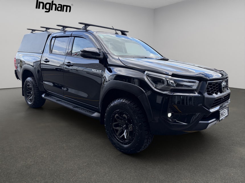 2025 Toyota Hilux | SR5 4WD AUTO D/CAB | 30772 | 1