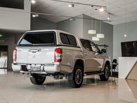 2022 Mitsubishi Triton | DC GLXR 6AT 2.4D/4WD | 33656 | 3