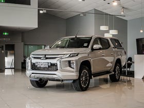 2022 Mitsubishi Triton | DC GLXR 6AT 2.4D/4WD | 33656 | 5