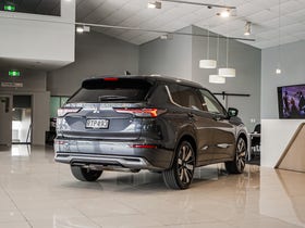 2026 Mitsubishi Outlander | VRX 2.5P/CVT | 33635 | 3