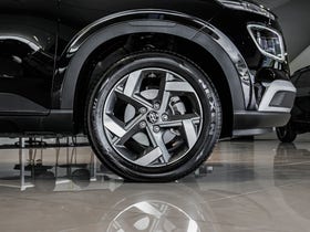 2025 Hyundai Venue | ELITE 1.6P/6AT | 33709 | 7