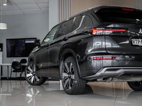 2026 Mitsubishi Outlander | XLS 2.5P/CVT | 33776 | 6