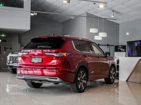 2026 Mitsubishi Outlander | VRX 2.5P/CVT | 33828 | 3