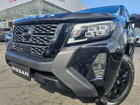 2025 Nissan Navara | ST-X BLACK EDITION | 29185 | 3