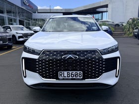 2025 Chery Tiggo 4 | ULTIMATE 1.5 PETROL HYBRID | 30070 | 3