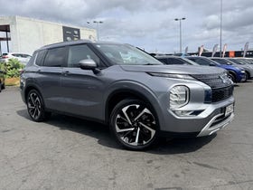 2023 Mitsubishi Outlander | XLS 2.5 AUTOMATIC | 30853 | 4