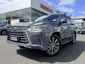 2015 Lexus LX570 | 5.7P/4WD/8AT/SW/5DR | 30954 | 2