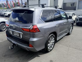 2015 Lexus LX570 | 5.7P/4WD/8AT/SW/5DR | 30954 | 6