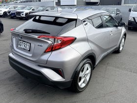 2017 Toyota C-HR | HYBRID | 30982 | 6
