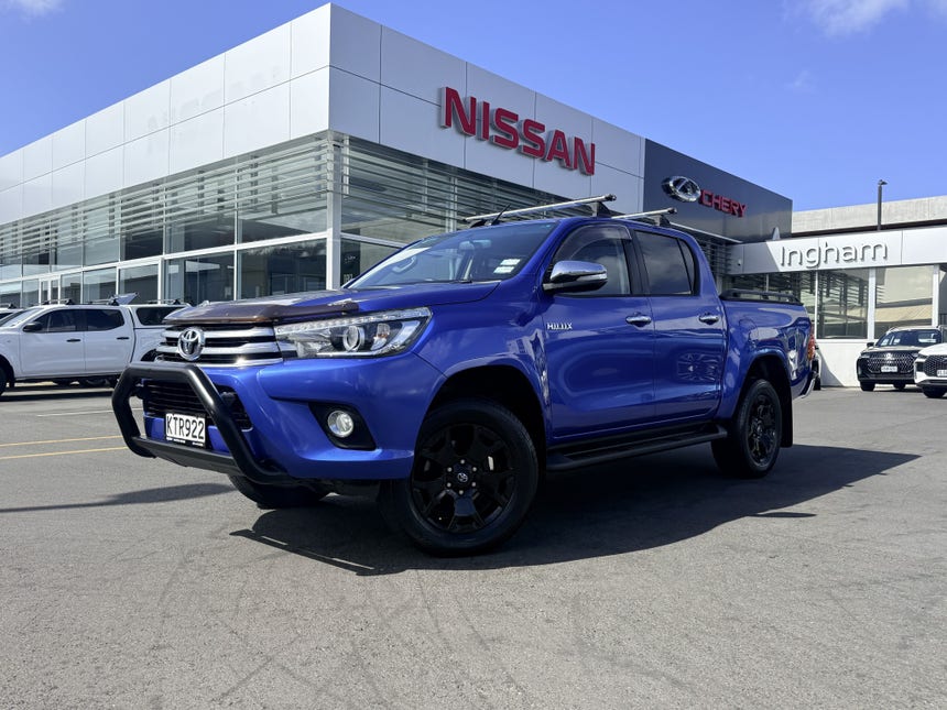 2017 Toyota Hilux | SR5 TD DC 2.8 AUTOMATIC | 31153 | 1