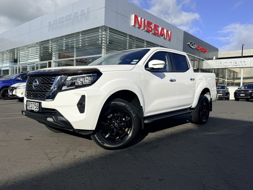 2025 Nissan Navara | ST-X 2.3 DIESEL 4WD AUTOMATIC  | 31210 | 1