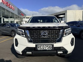 2025 Nissan Navara | ST-X 2.3 DIESEL 4WD AUTOMATIC  | 31210 | 3