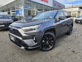 2024 Toyota RAV4 | XSE 2.5PH/4WD/HD | 32268 | 2