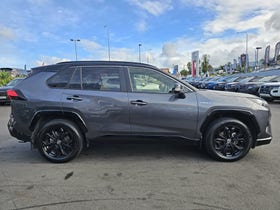2024 Toyota RAV4 | XSE 2.5PH/4WD/HD | 32268 | 5