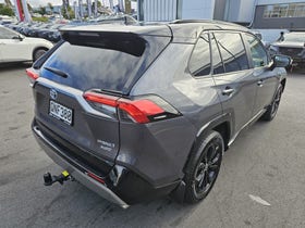 2024 Toyota RAV4 | XSE 2.5PH/4WD/HD | 32268 | 6