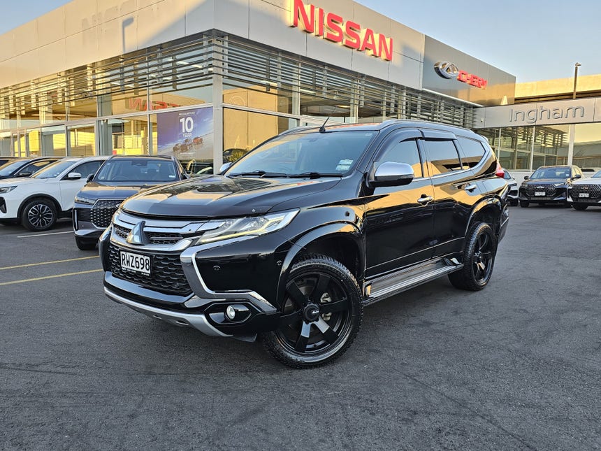 2018 Mitsubishi Pajero Sport | VRX 2.4D/4WD/8AT | 32342 | 1