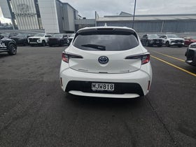 2019 Toyota Corolla | HYBRID 1.8 GX | 32486 | 7